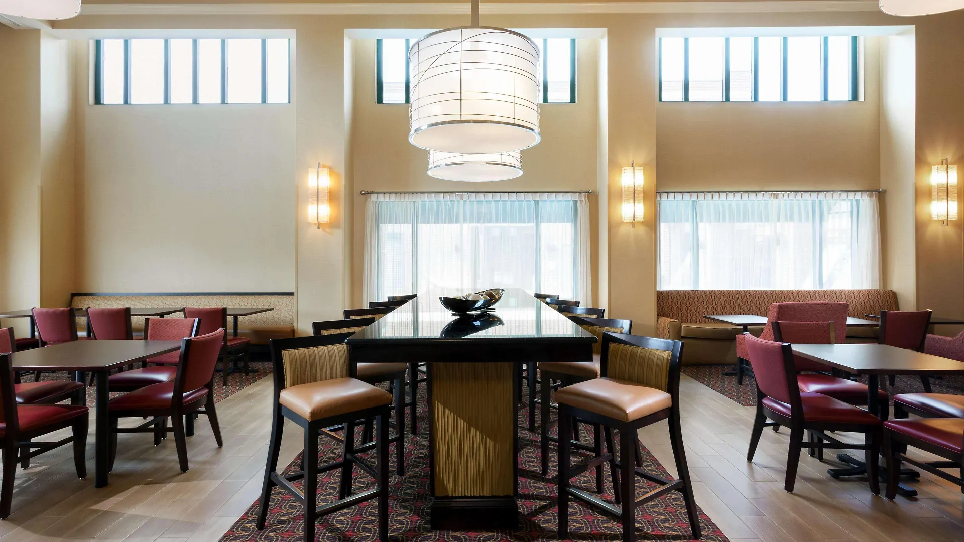 Hampton Inn & Suites Tampa Ybor City Downtown