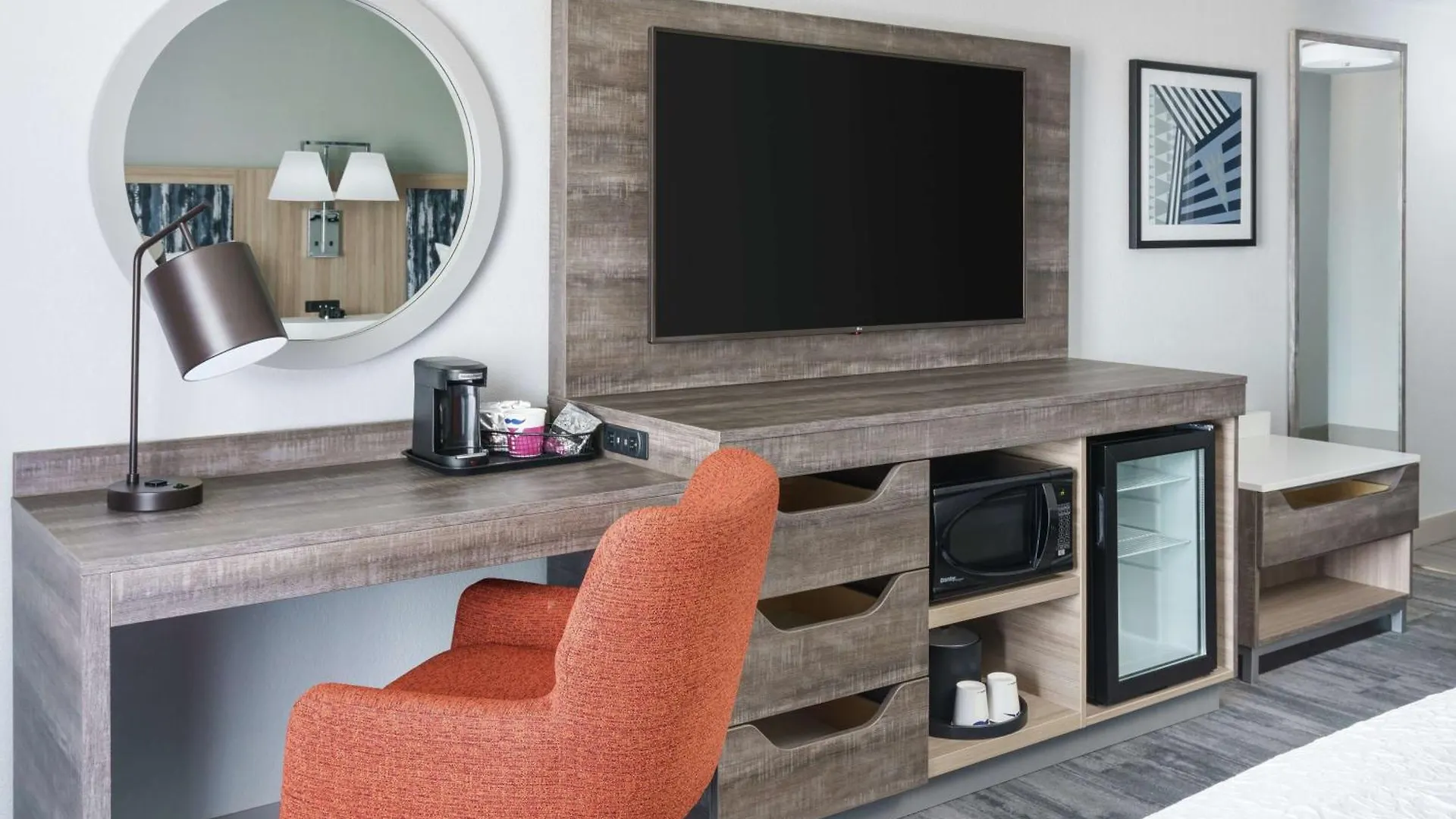 Hampton Inn & Suites Tampa Ybor City Downtown 3*,
